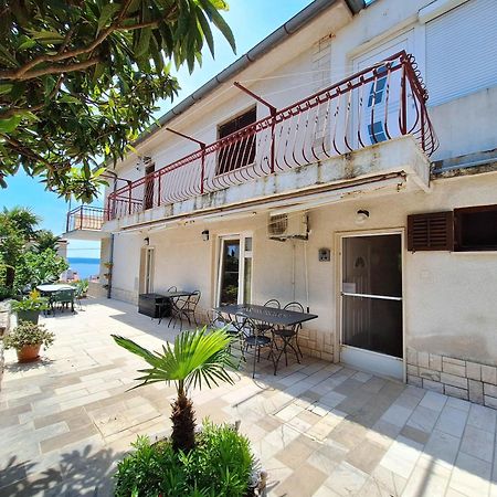 Apartments Tortuga Dramalj Exterior photo